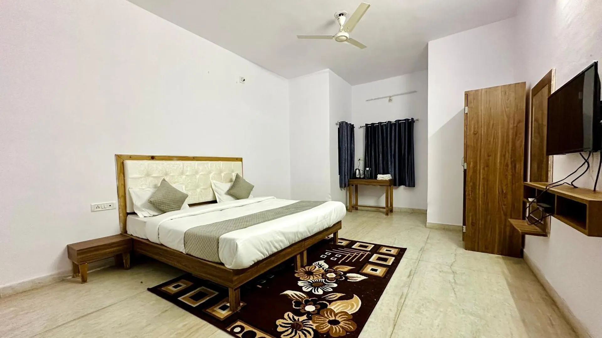 The Burj Resort Luxurious Stay Udaipur 0*,  India